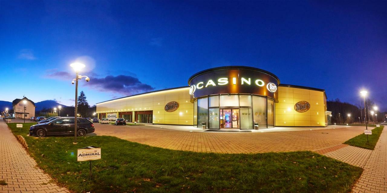 Casino&Hotel Admiral Alzbetin Železná Ruda Buitenkant foto